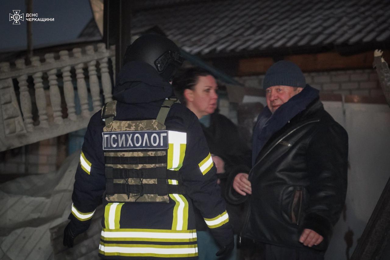 Russian drone attack on Ukrainian city Cherkasy: Homes destroyed, fires break out